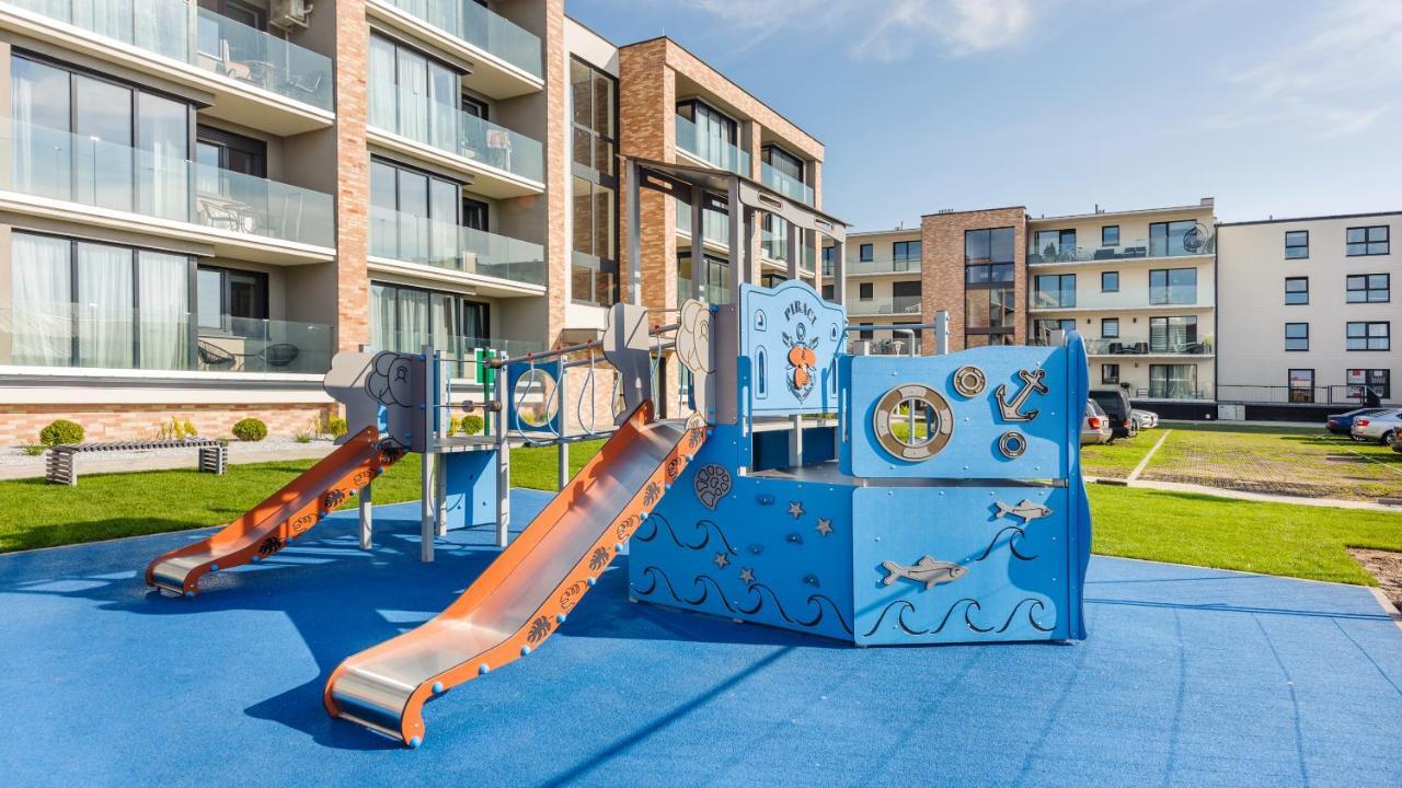 Apartament Czarna Perla Z Garazem 7 E Perlowa Przystan - Holiday City Колобжег Екстериор снимка
